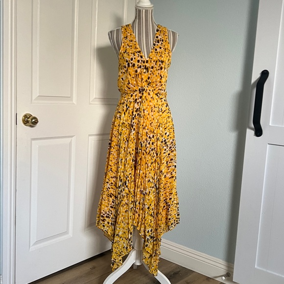 🛑 1 hour sale. 10 Crosby Derek Lam, size 6, Yellow Animal Print Maxi Dress - Picture 4 of 11